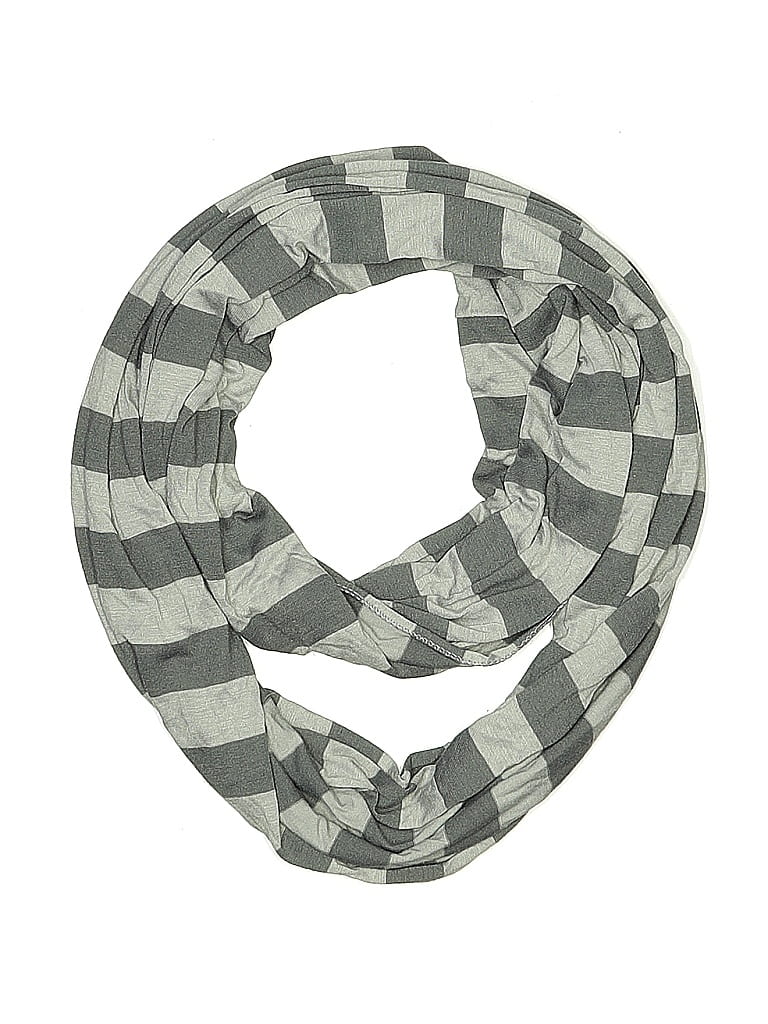 CHARMING CHARLIE Pre-owned Scarf In Gray