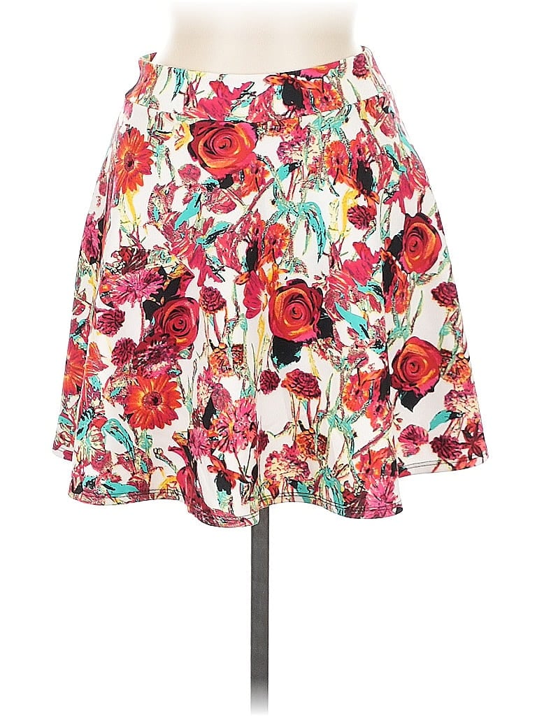 Click to view more detailed imagery on our partner's website Pre-owned Joe Boxer Casual Skirt In Red