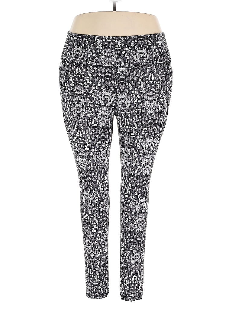 Click to view more detailed imagery on our partner's website Pre-owned Livi Leggings In Black