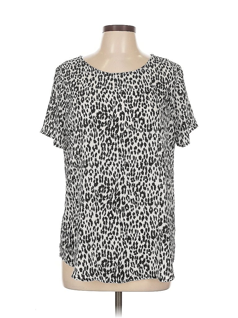 Pre-owned Chelsea & Theodore Short Sleeve Top Silver Animal Print Pattern Scoop Neck Tops