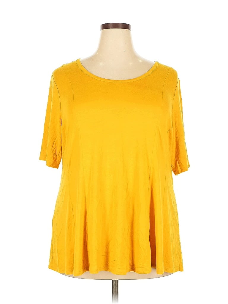 Click to view more detailed imagery on our partner's website Pre-owned Lane Bryant Short Sleeve Top Yellow Scoop Neck Tops