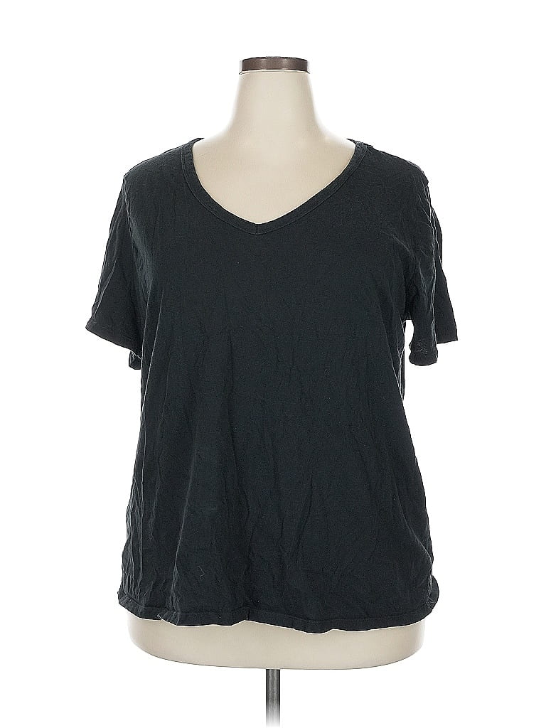 AVA & VIV Pre-owned Short Sleeve T-shirt In Black
