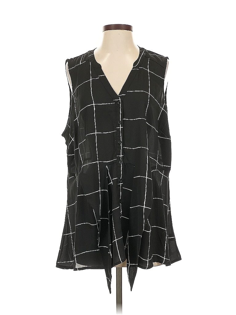 Pre-owned Torrid Sleeveless Blouse In Black