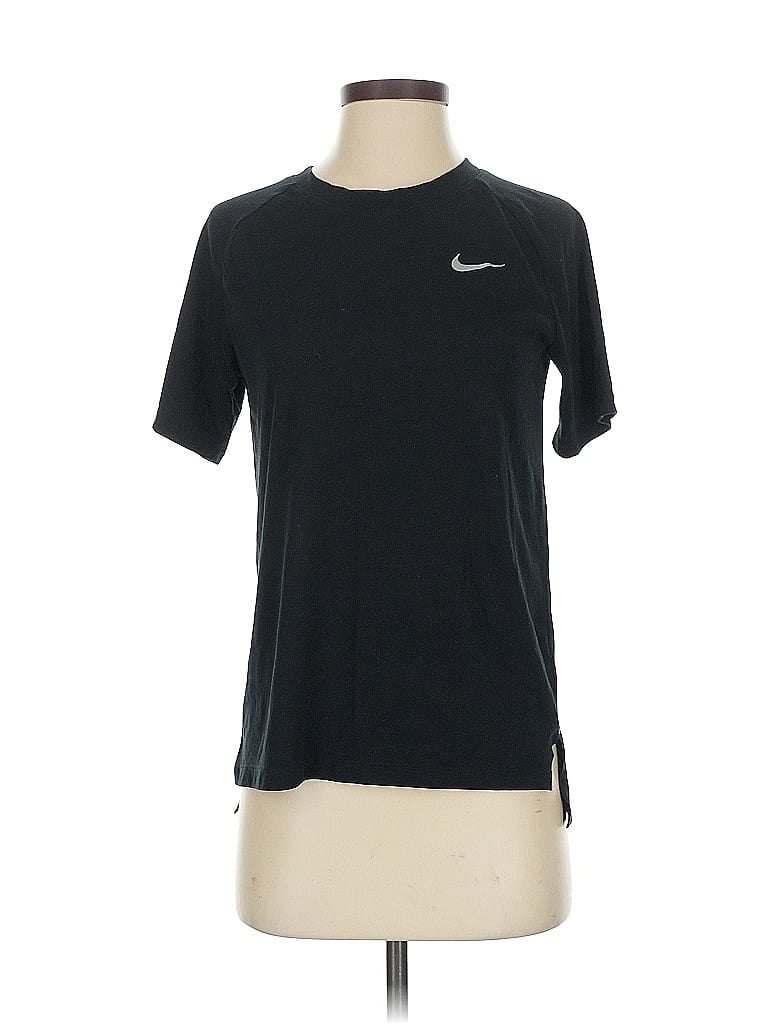 Pre-owned Nike Active T-shirt In Black