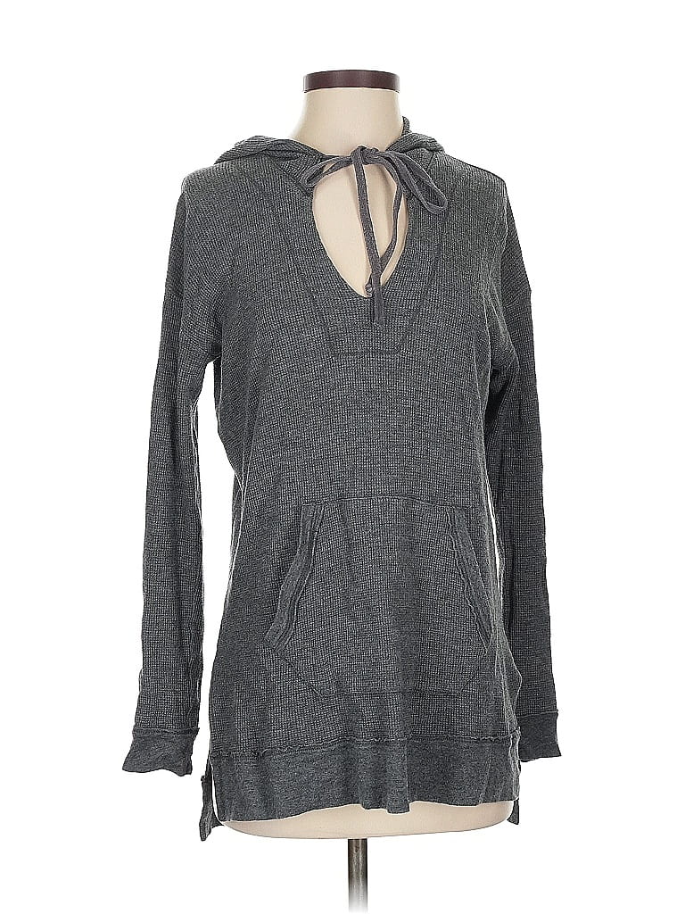 Click to view more detailed imagery on our partner's website Pre-owned Splendid Pullover Sweater In Gray