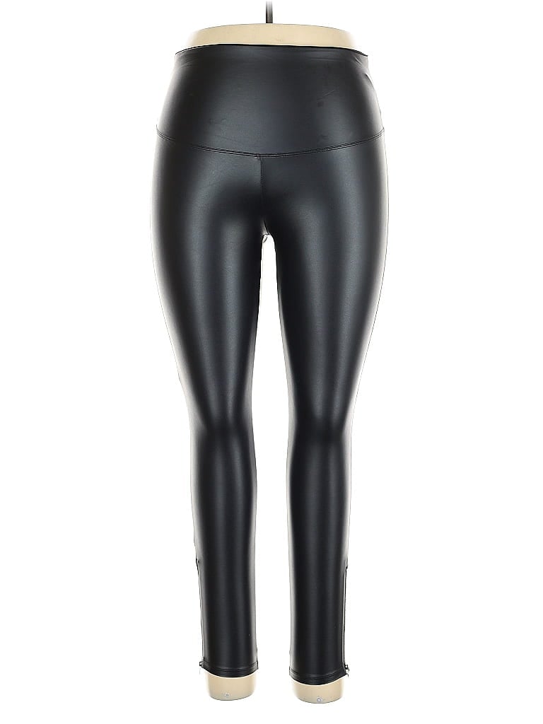 Click to view more detailed imagery on our partner's website Pre-owned Yummie Leggings In Black