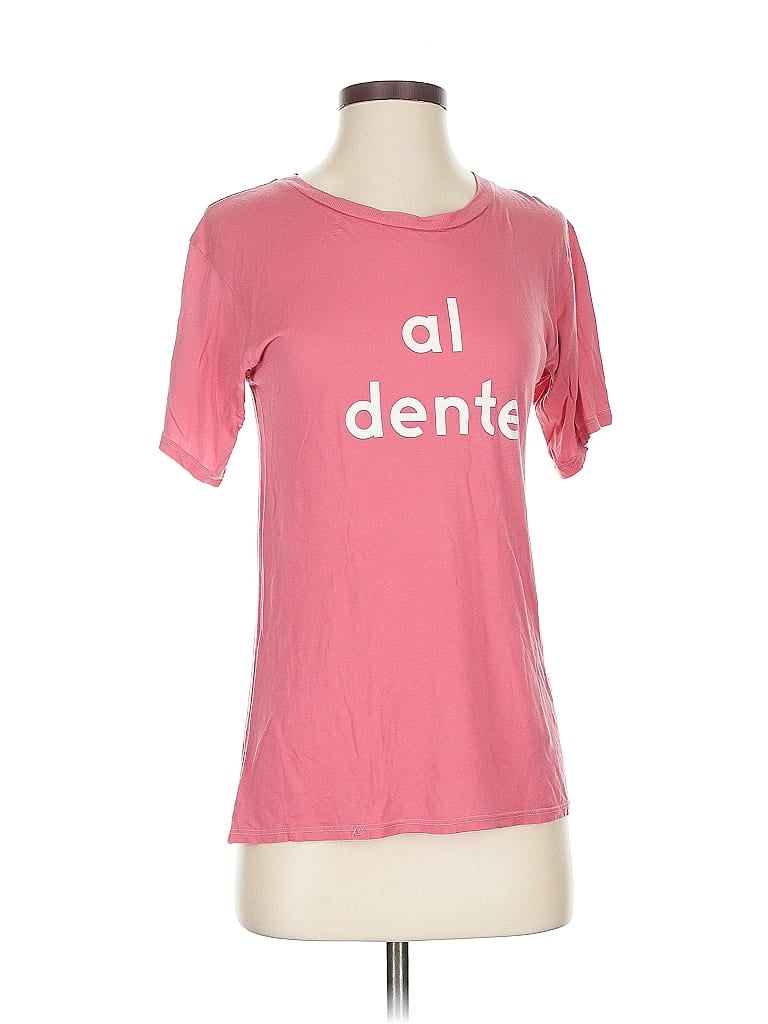 Click to view more detailed imagery on our partner's website Pre-owned Reformation Short Sleeve T-shirt In Pink