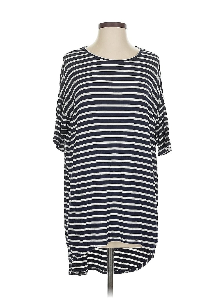 Pre-owned Lularoe 3/4 Sleeve T-shirt In Blue