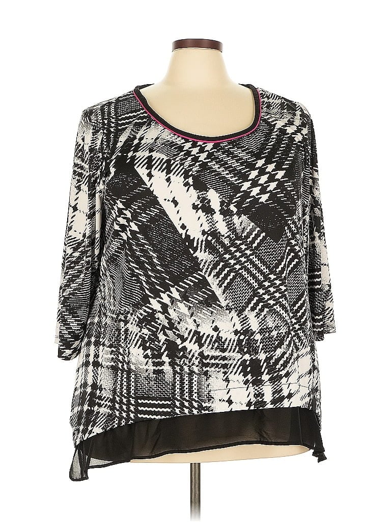 Click to view more detailed imagery on our partner's website Pre-owned New Directions 3/4 Sleeve Top Black Scoop Neck Tops