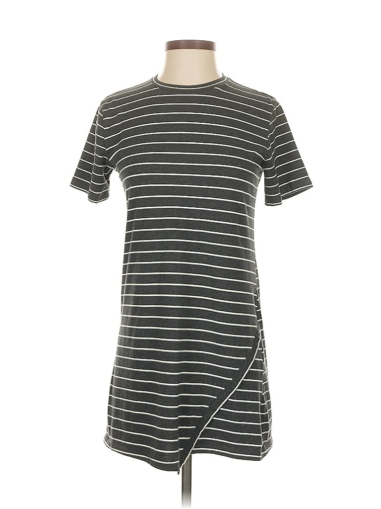 Click to view more detailed imagery on our partner's website Pre-owned Forever 21 Casual Dress In Gray
