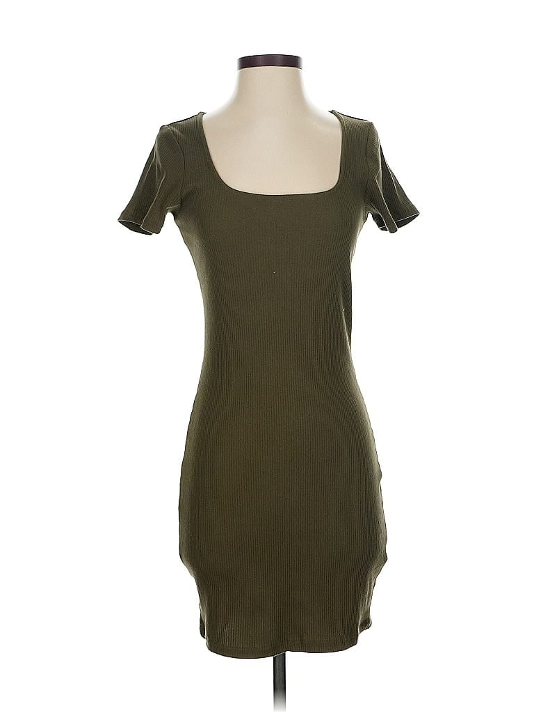 Click to view more detailed imagery on our partner's website Pre-owned Cotton On Casual Dress In Green