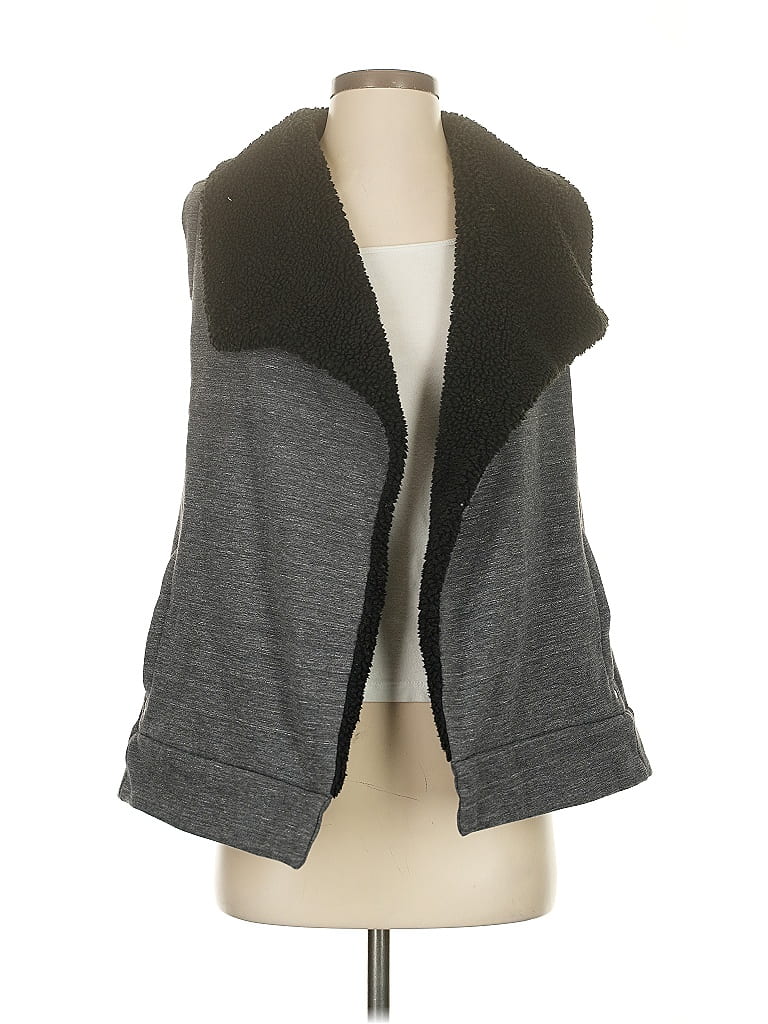 Click to view more detailed imagery on our partner's website Pre-owned Athleta Vest In Gray