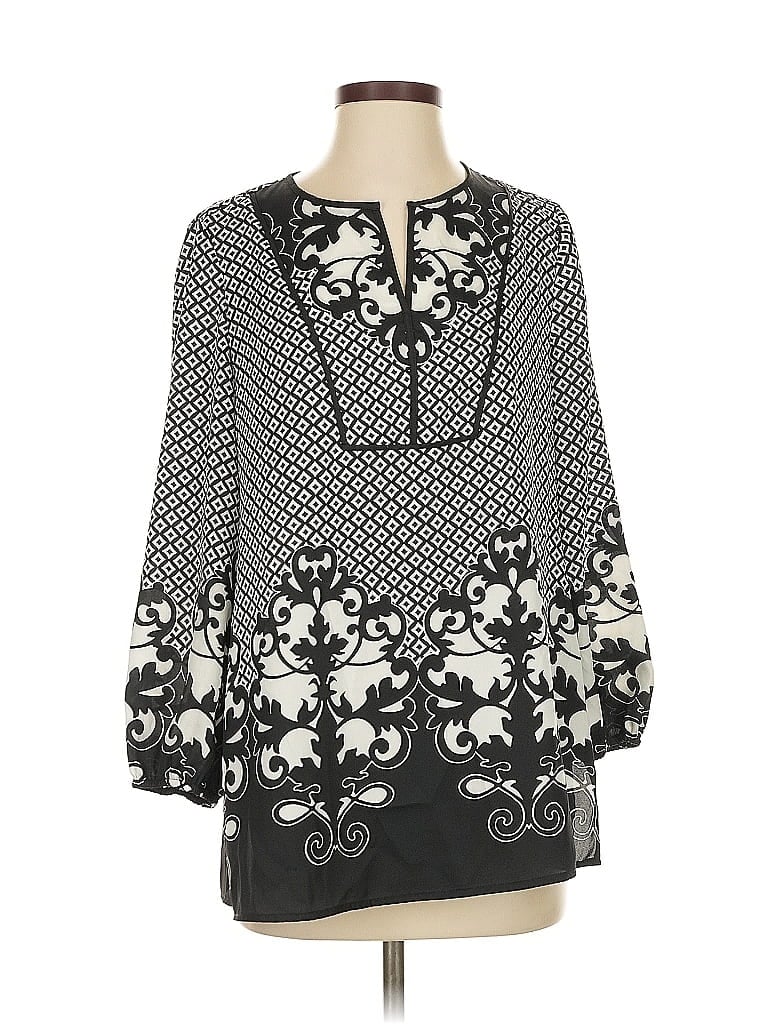 Click to view more detailed imagery on our partner's website Pre-owned Chico's 3/4 Sleeve Blouse In Black