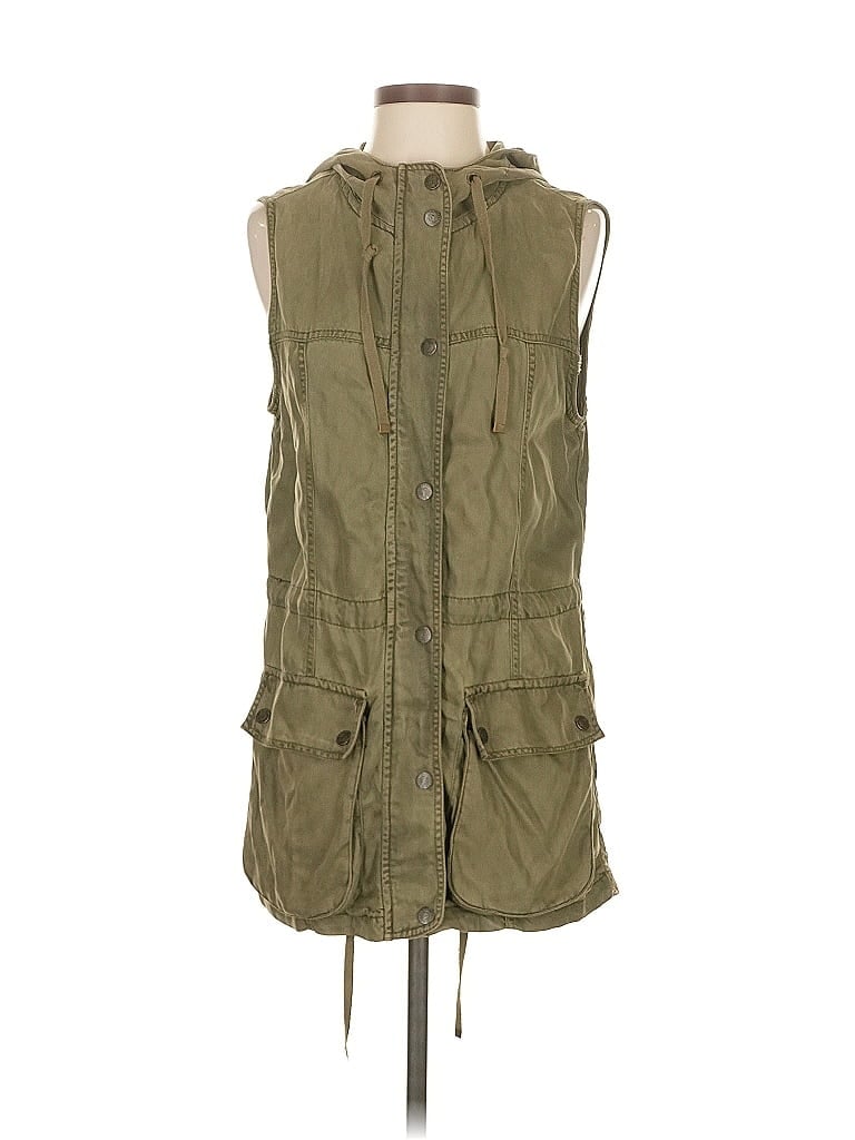 Click to view more detailed imagery on our partner's website Pre-owned Kenneth Cole Reaction Vest In Green