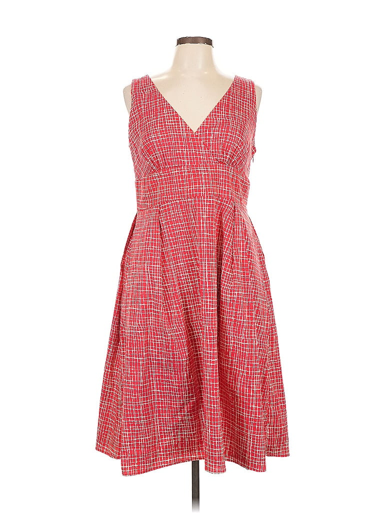 Pre-owned Neiman Marcus Casual Dress In Red
