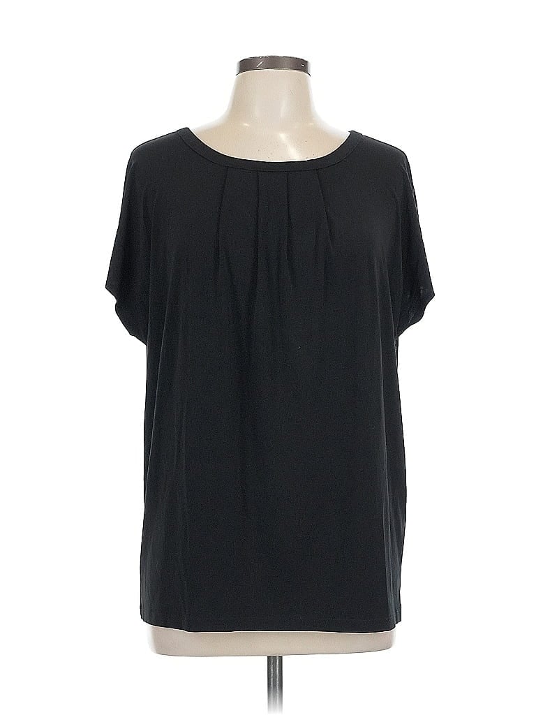 Click to view more detailed imagery on our partner's website Pre-owned Banana Republic Factory Store Short Sleeve Blouse In Black