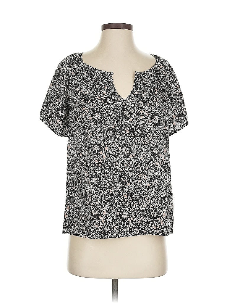 Click to view more detailed imagery on our partner's website Pre-owned Joie Short Sleeve Silk Top Gray V Neck Tops