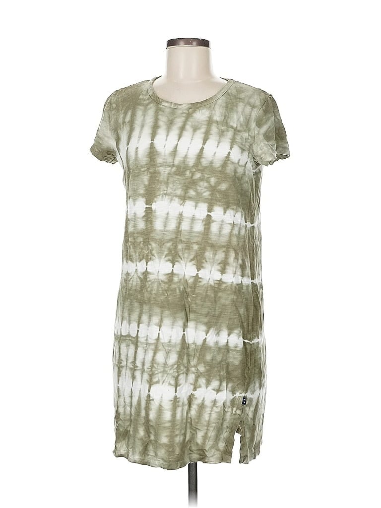 Click to view more detailed imagery on our partner's website Pre-owned Gap Casual Dress In Green
