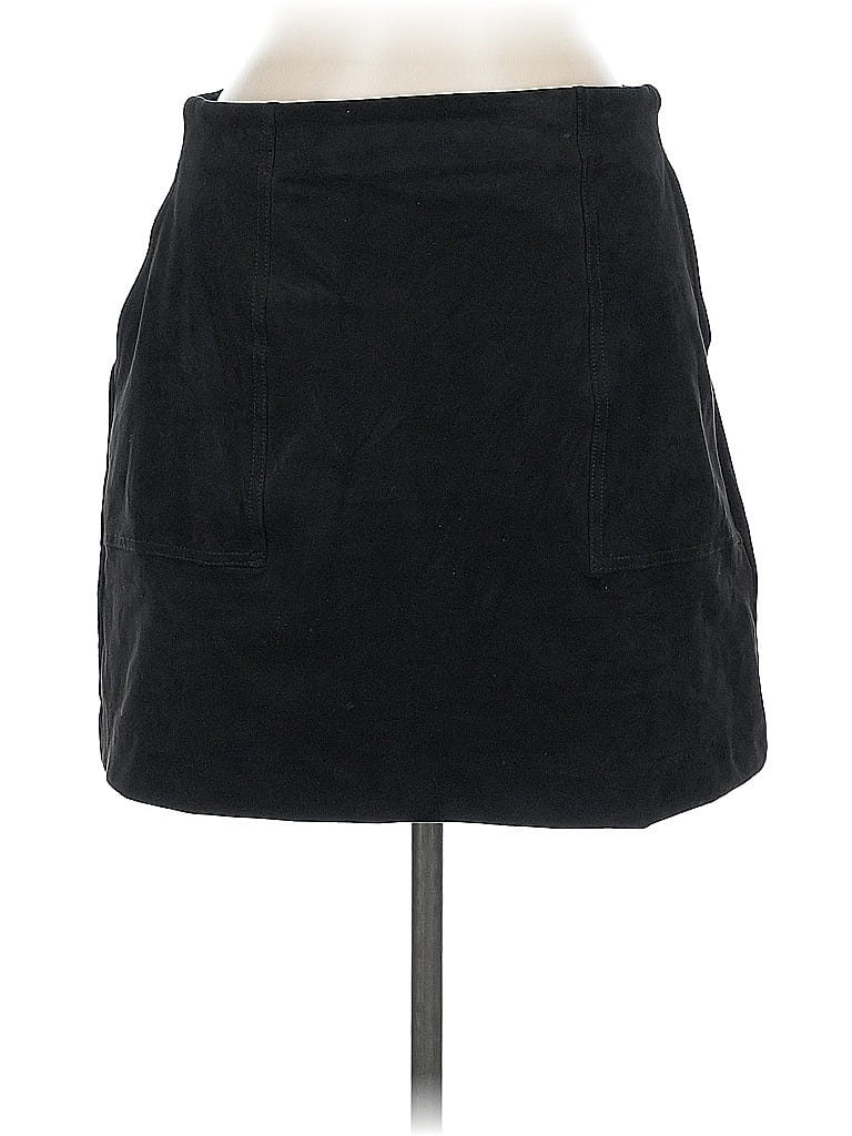 Click to view more detailed imagery on our partner's website Pre-owned Banana Republic Casual Skirt In Black