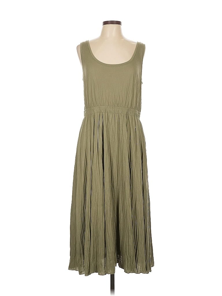 Pre-owned Vince Casual Dress In Green