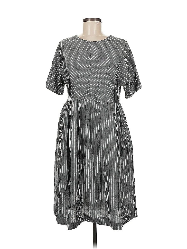 Pre-owned Piper & Scoot Casual Dress In Gray