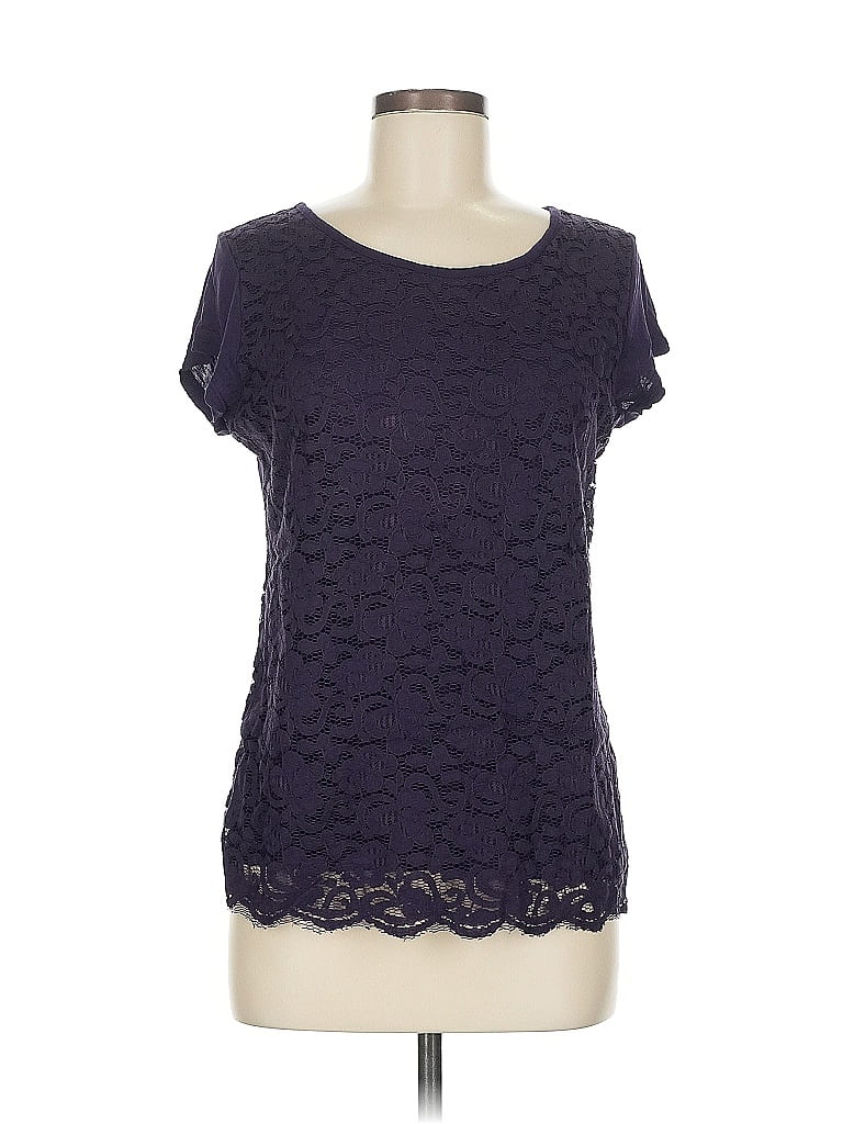 Click to view more detailed imagery on our partner's website Pre-owned New York And Company Short Sleeve Top Purple Scoop Neck Tops