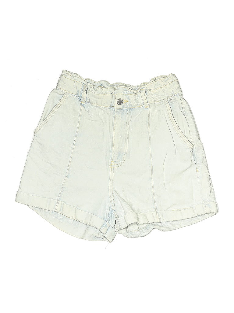 Click to view more detailed imagery on our partner's website Pre-owned Zara Denim Shorts In White