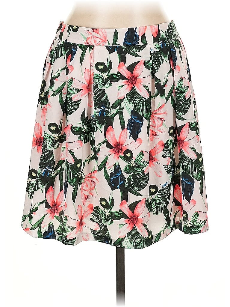 Pre-owned Vince Camuto Casual Skirt In White