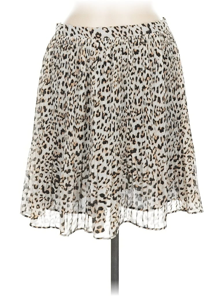 Pre-owned Banana Republic Casual Skirt In White