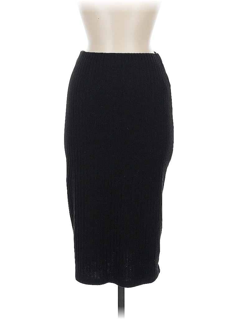 Click to view more detailed imagery on our partner's website Pre-owned Forever 21 Formal Skirt In Black