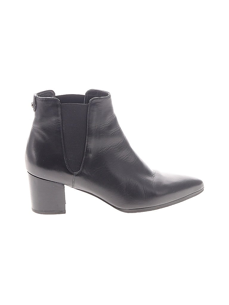 Pre-owned Stuart Weitzman Ankle Boots In Black