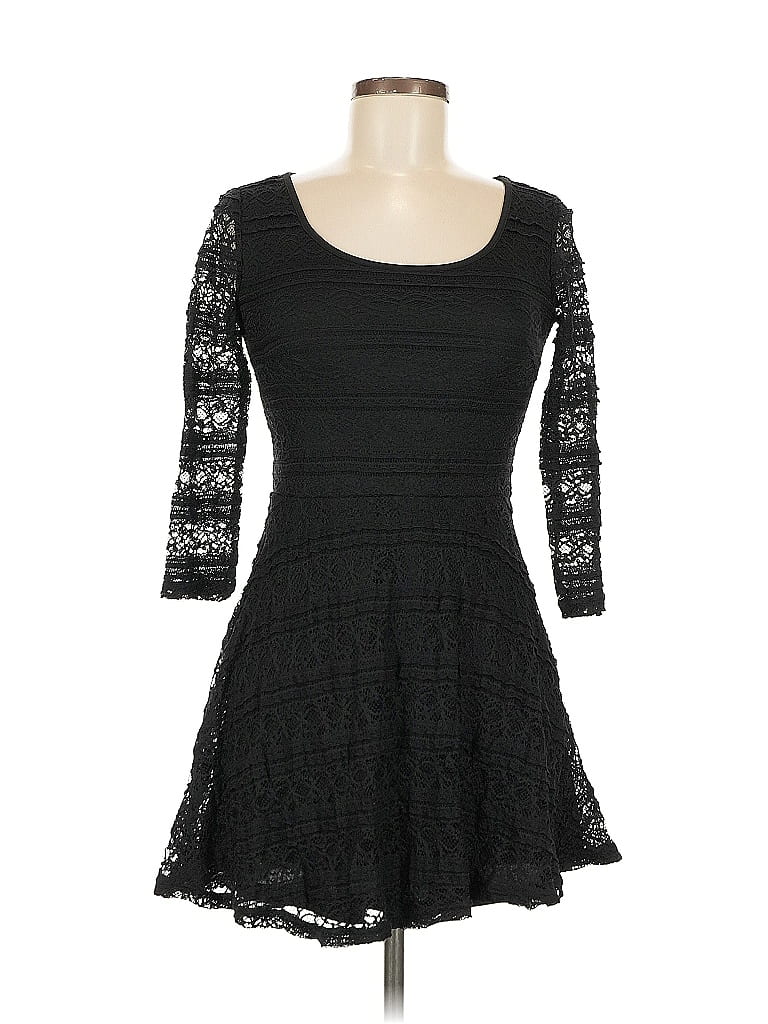 Click to view more detailed imagery on our partner's website Pre-owned Forever 21 Cocktail Dress In Black