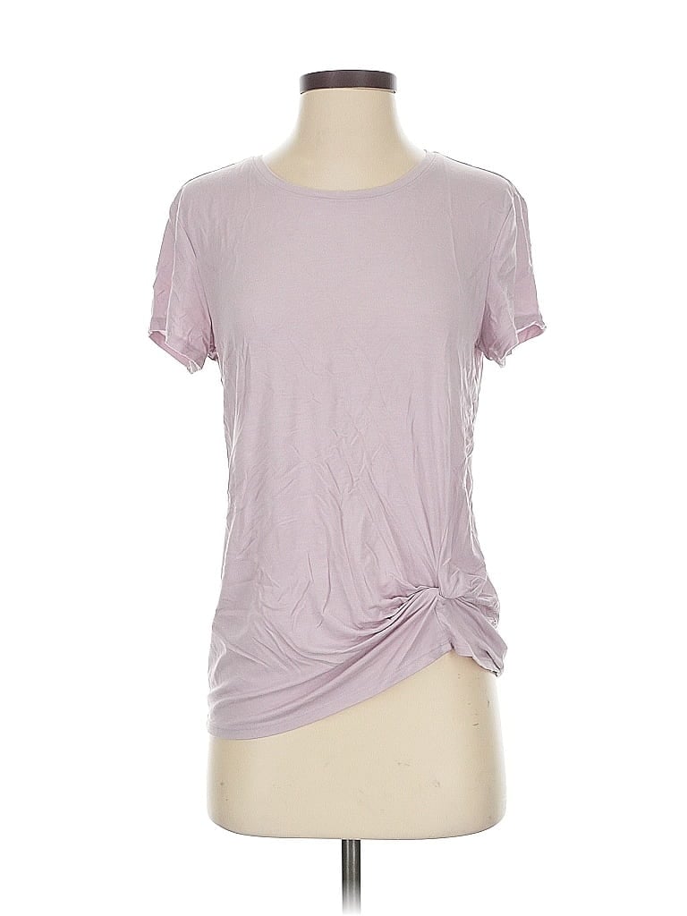 Click to view more detailed imagery on our partner's website Pre-owned Athleta Short Sleeve T-shirt In Pink