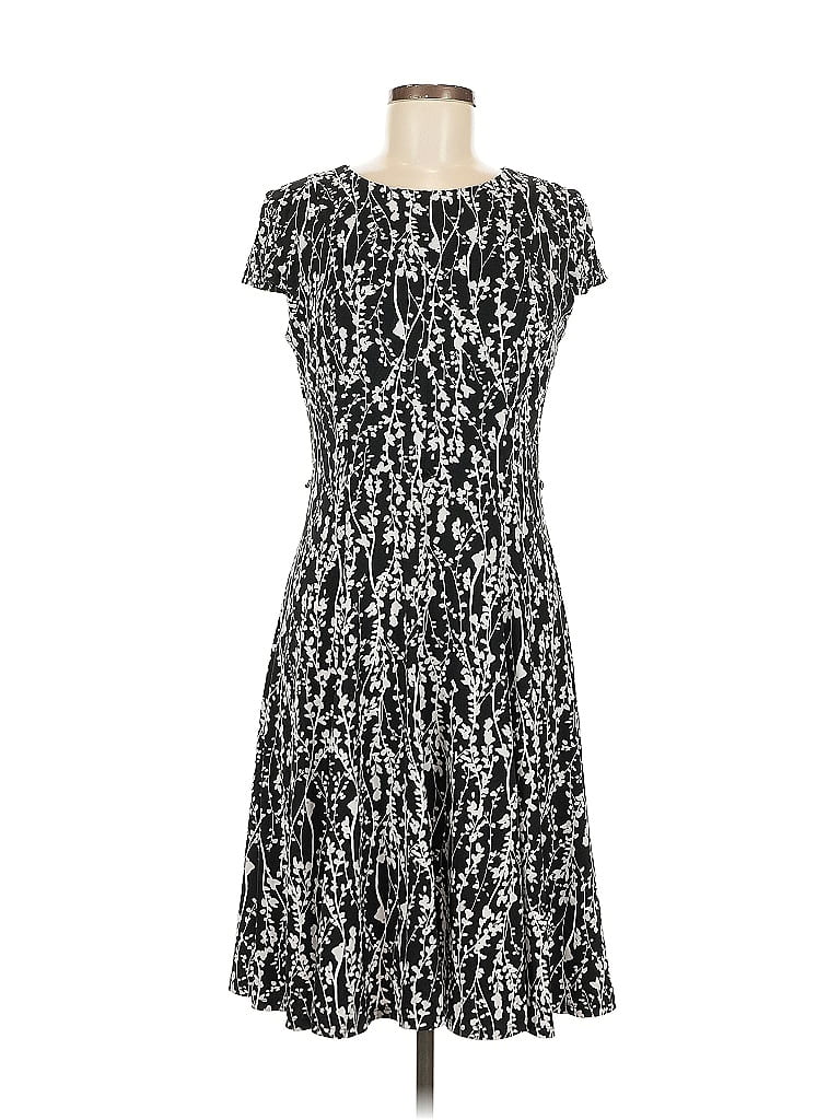 Click to view more detailed imagery on our partner's website Pre-owned Jessica Howard Casual Dress In Black