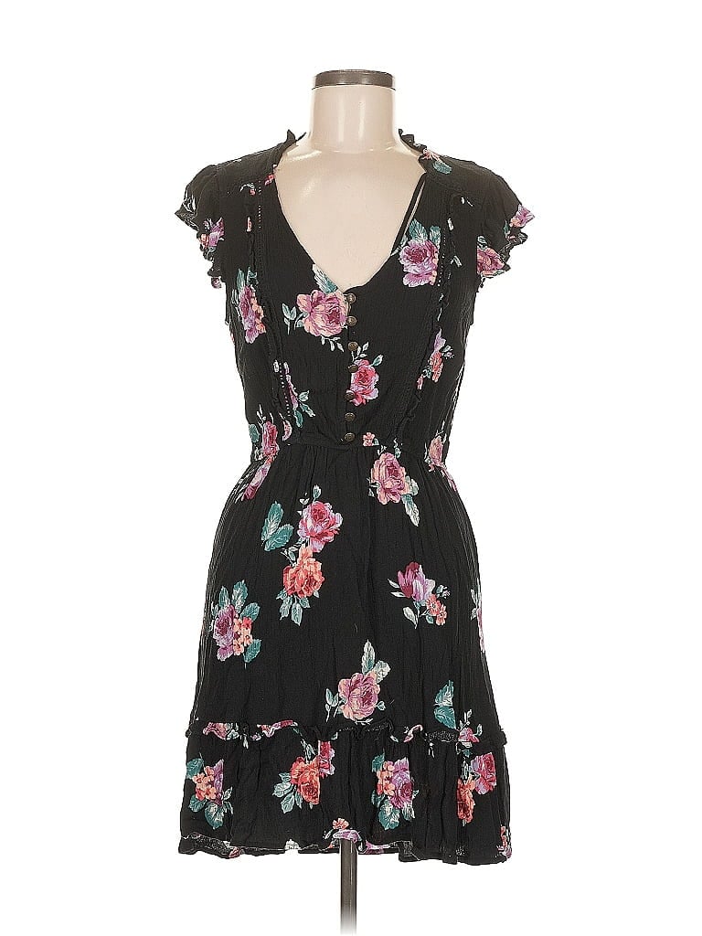 Pre-owned Xhilaration Casual Dress In Black