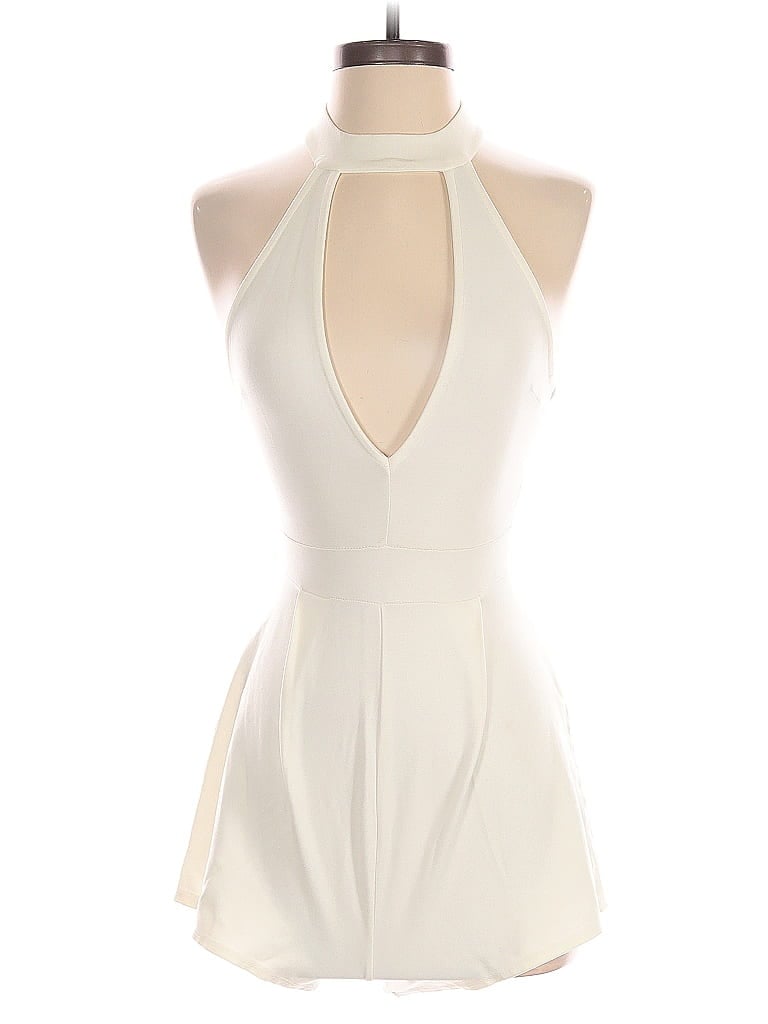 CHARLOTTE RUSSE Pre-owned Romper In White