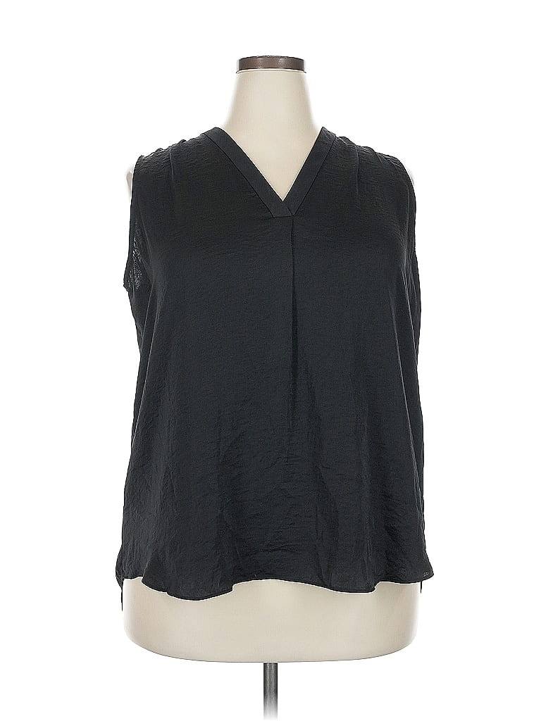 Pre-owned Vince Camuto Sleeveless T-shirt In Black