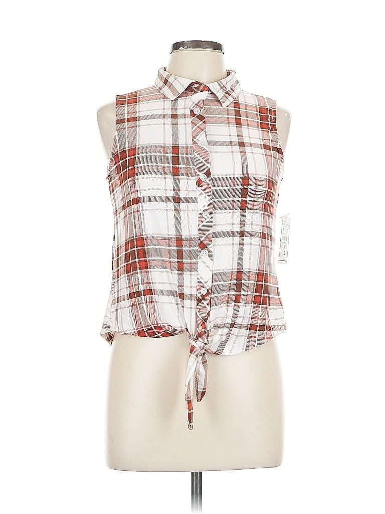 No Comment Sleeveless Blouse In White