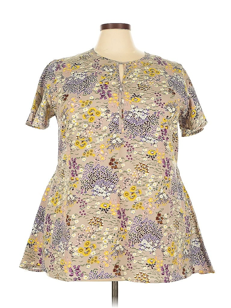 Pre-owned Suzanne Betro Short Sleeve Blouse In Gold