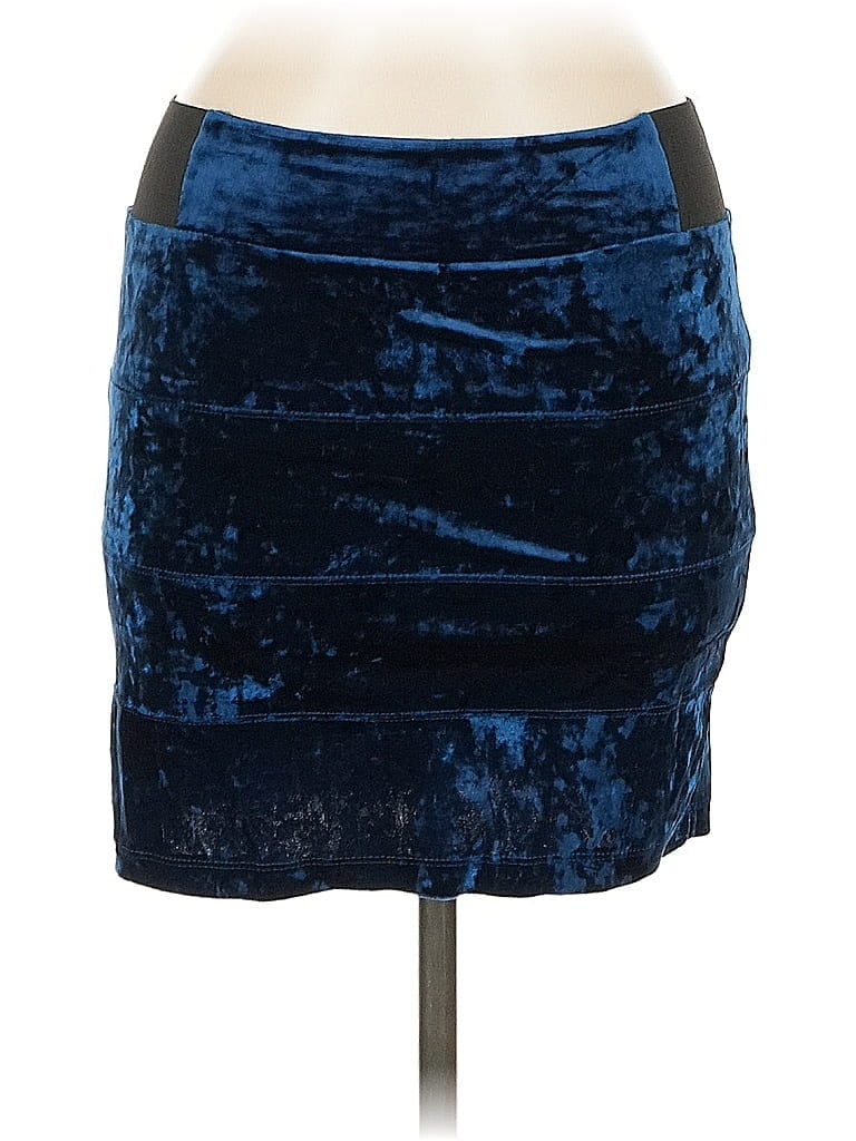 Click to view more detailed imagery on our partner's website Pre-owned Forever 21 Casual Skirt In Blue