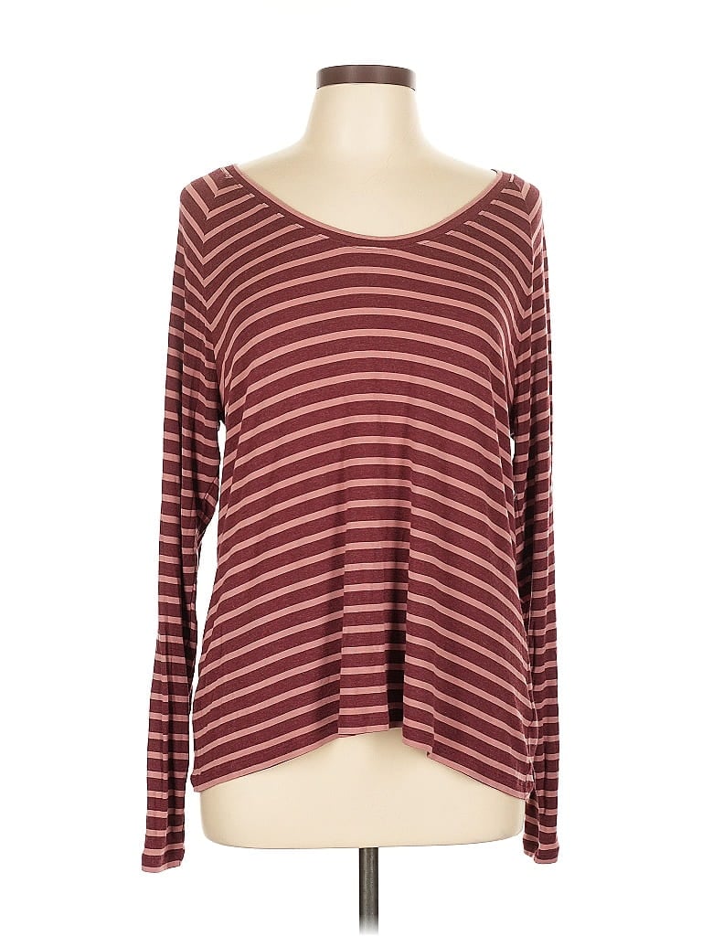 Pre-owned Cabi Long Sleeve T-shirt In Burgundy