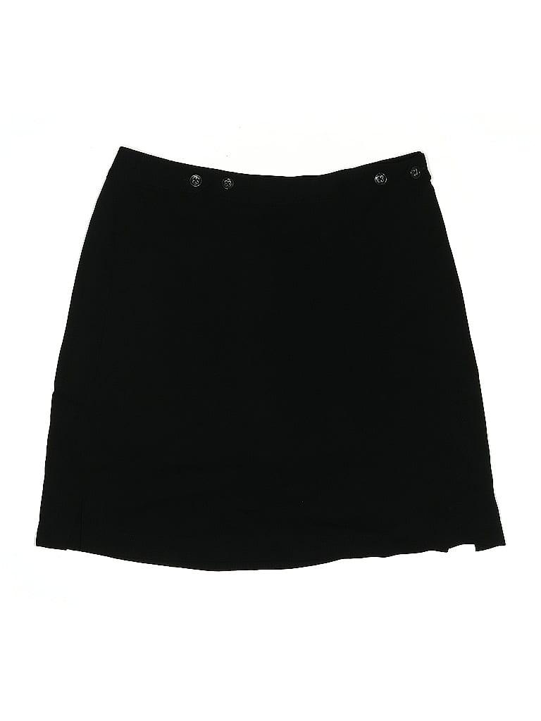 Click to view more detailed imagery on our partner's website Pre-owned Banana Republic Shorts In Black