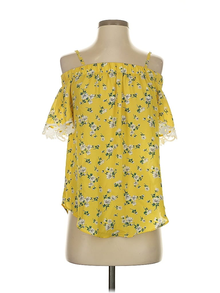 Pre-owned Bcx Sleeveless Blouse In Yellow