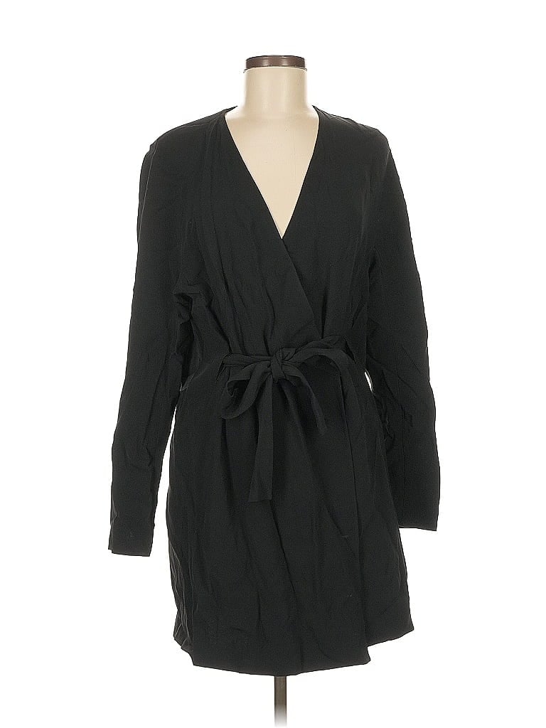 Pre-owned Joseph Coat In Black