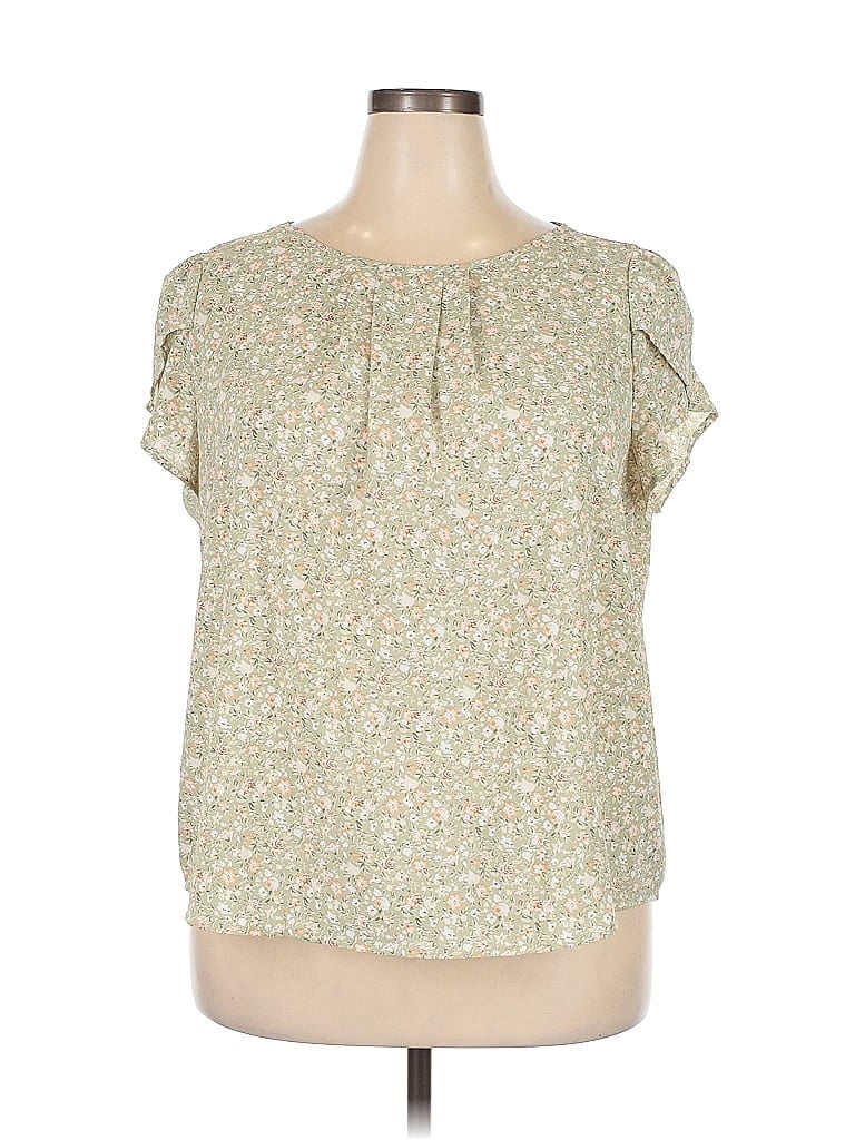 Click to view more detailed imagery on our partner's website Pre-owned Assorted Brands Short Sleeve Blouse In Green