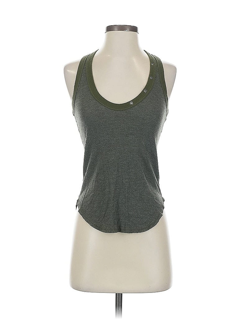 Click to view more detailed imagery on our partner's website Pre-owned Splendid Sleeveless Top Gray Halter Neckline Tops