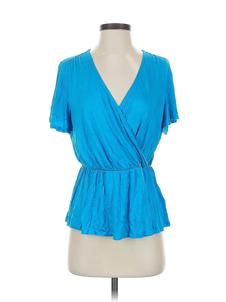 Click to view more detailed imagery on our partner's website Pre-owned Lands' End Short Sleeve Blouse In Blue