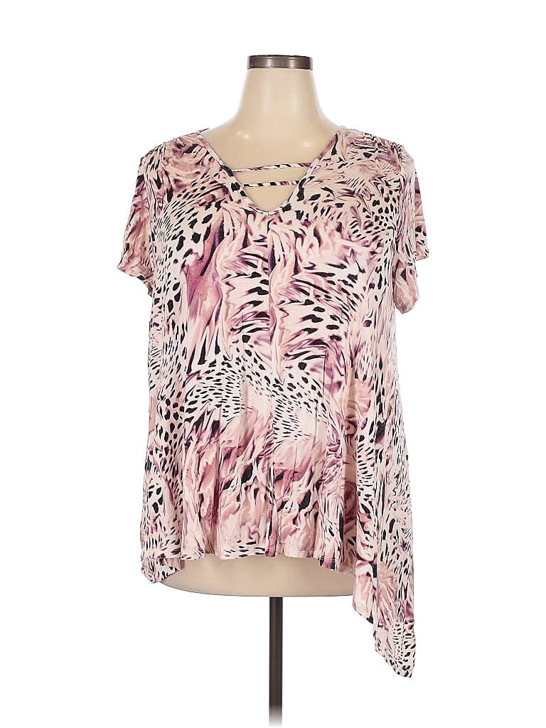 Click to view more detailed imagery on our partner's website Pre-owned Jennifer Lopez Short Sleeve Blouse In Pink