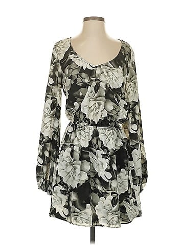 Show Me Your Mumu Casual Dress (view 1)