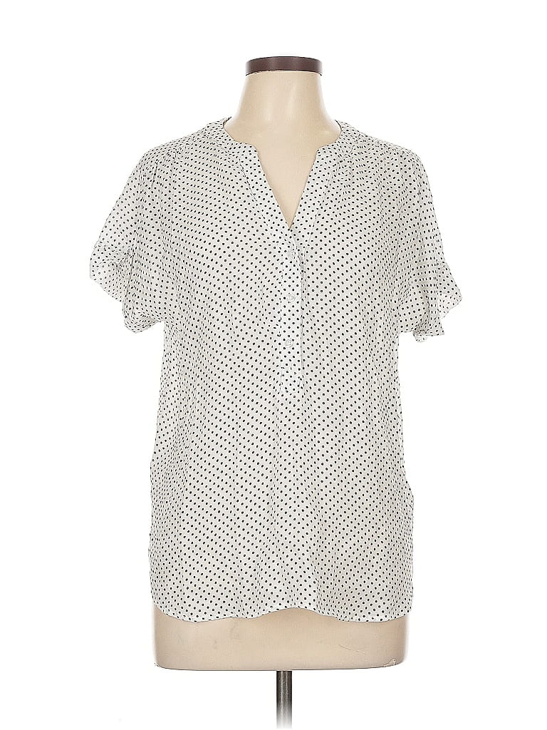 Click to view more detailed imagery on our partner's website Pre-owned Just Be ... Short Sleeve Blouse In White